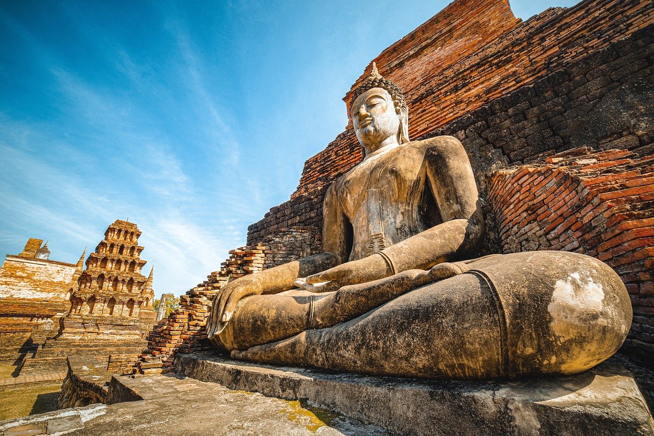 What to Do in Pai at Night: Bars, Fire Shows & Street Food