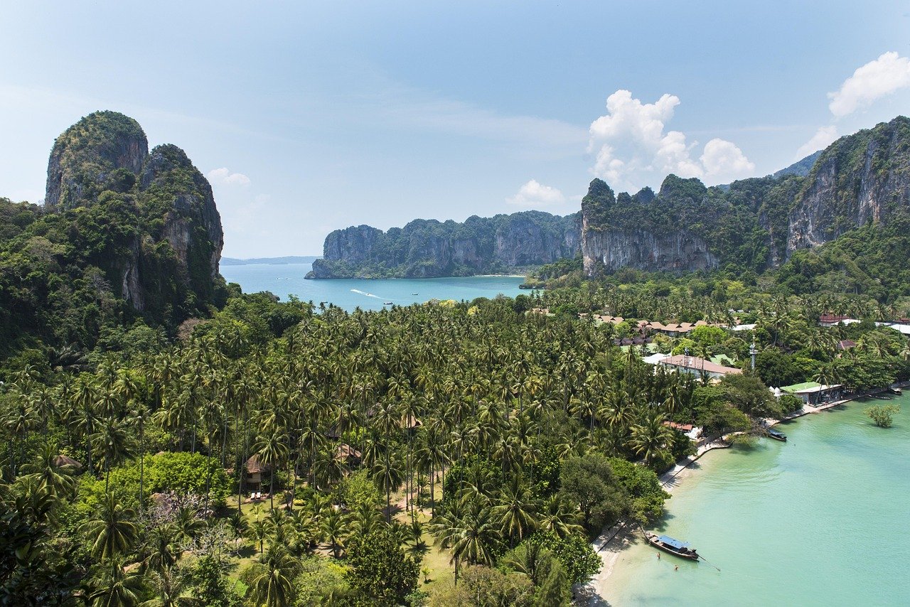 Paradise Found: The Best of Krabi’s Beaches, Islands & Culture
